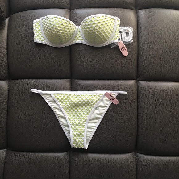 Brand New!! Never Worn!!! Top: 34C Bottom: M - Picture 1 of 1